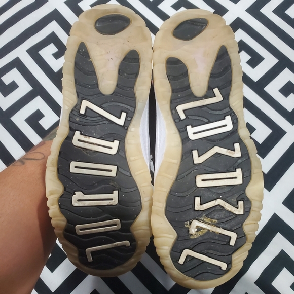 Nike Air Jordan 11 Retro Shoes - Picture 5 of 5